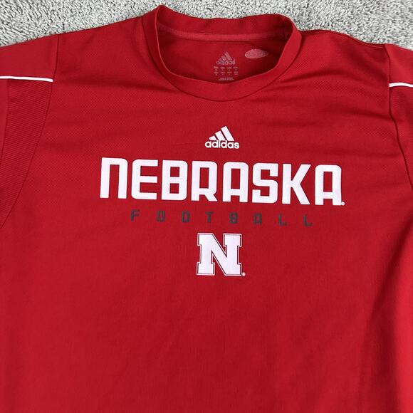 Nebraska Cornhuskers Shirt Mens Medium Red NCAA Football Adidas Performance - Picture 3 of 10